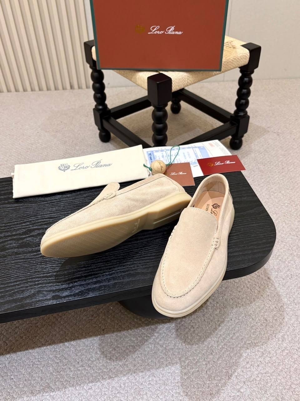 лоферы из натуральной замши loro piana,лоферы из натуральной замши loro piana premium shoes,лоферы loro piana,loro piana мужские лоферы,лоферы loro piana женские