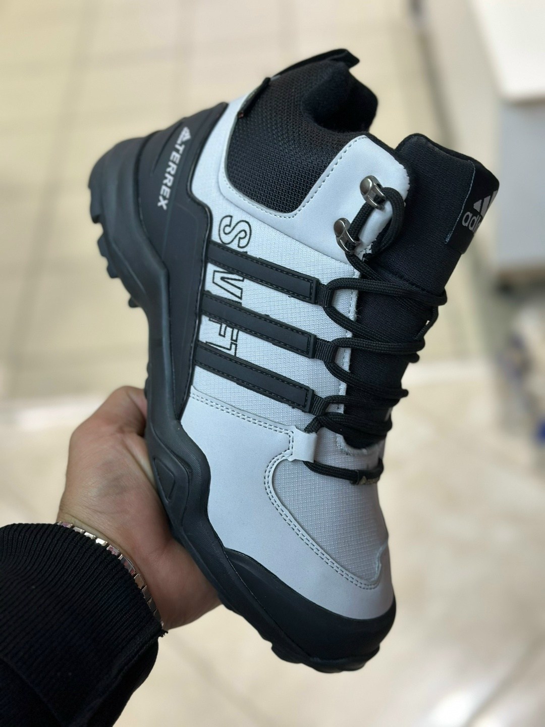 кроссовки adidas terrex,зимние ботинки adidas climaproof высокие,кроссовки adidas climaproof зимние высокие синие,зимние кроссовки adidas,кроссовки adidas