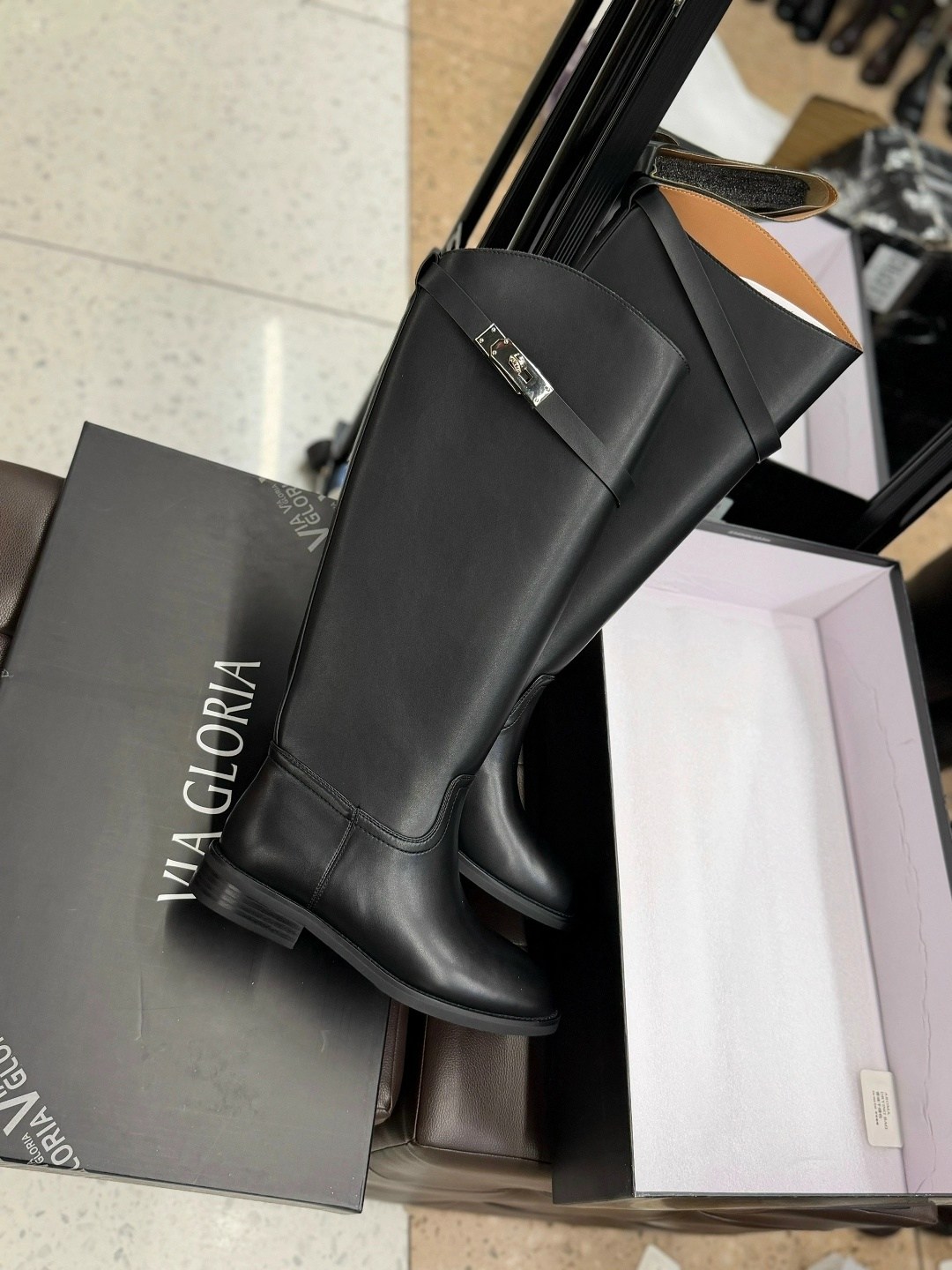 сапоги hermes,женские сапоги,женские черные кожаные сапоги до колена с круглым носком на плоской подошве,сапоги,сапоги hermes жокейские
