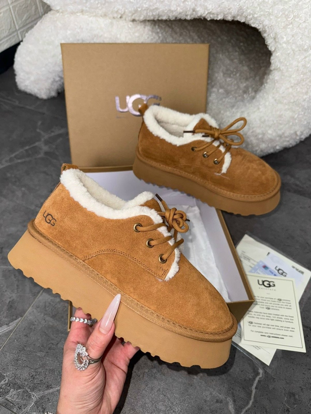 ,угги женские,ботинки зимние с мехом на платформе ugg,ботинки зимние с мехом на платформе ugg цвет верблюжий,угги