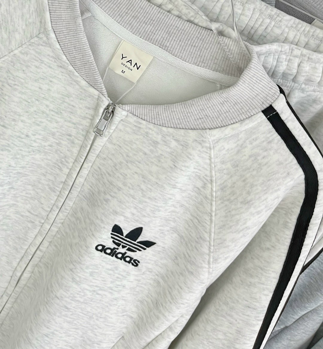 спортивный костюм adidas,костюм спортивный adidas originals костюм,спортивные костюмы адидас,спортивный костюм adidas originals,костюм адидас