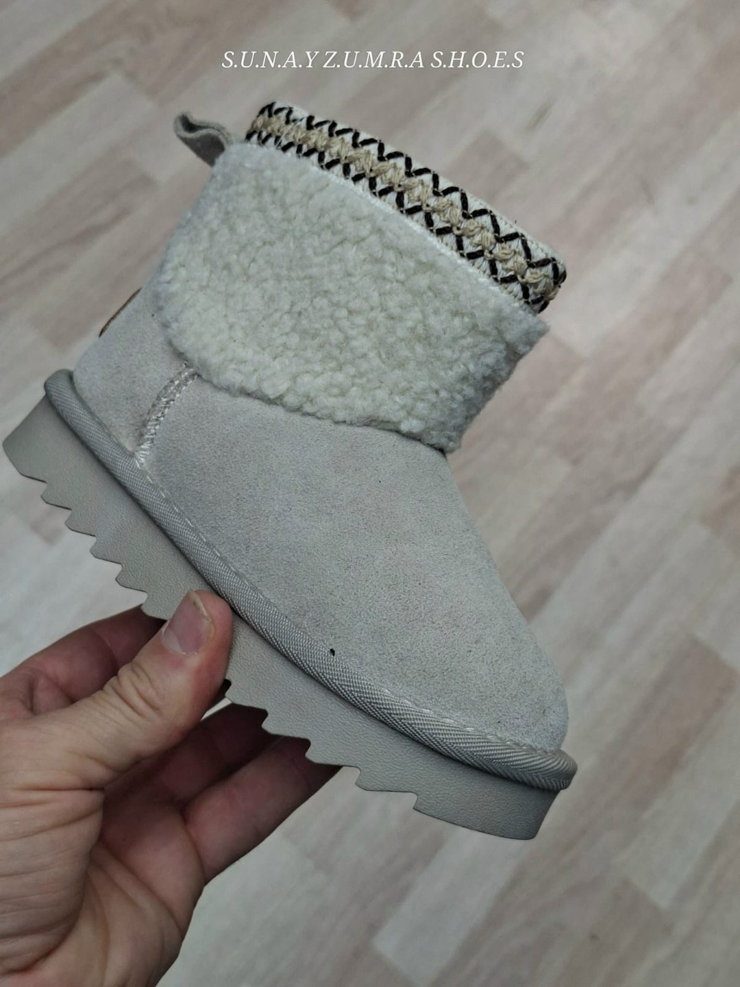 ,угги,угги женские,угги женские ugg,водонепроницаемые замшевые ботинки classic mini ii ugg серый