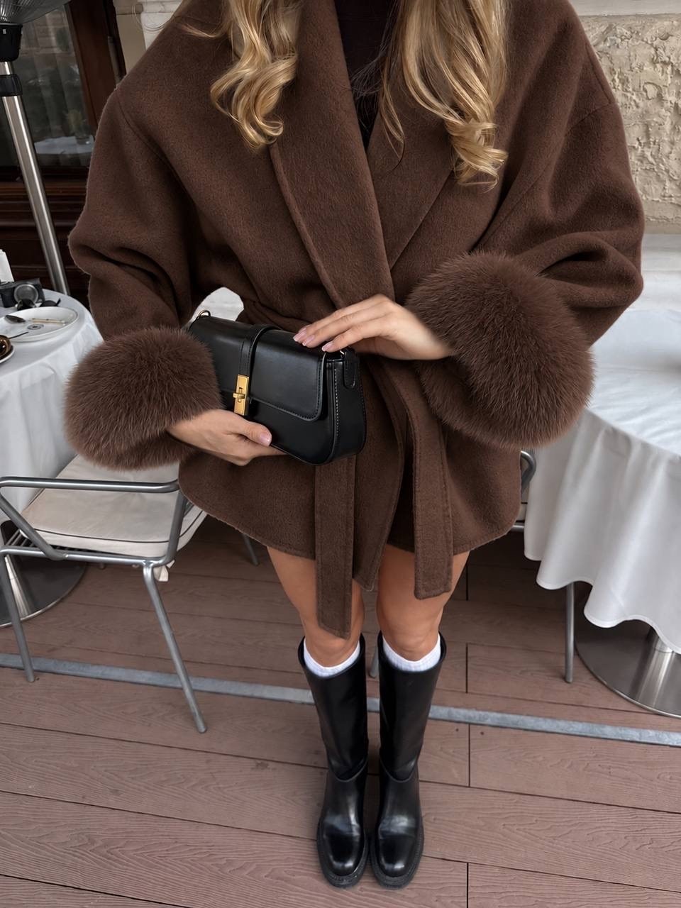 пальто с мехом,пальто женское с мехом,пальто с натуральным мехом,пальто с мехом на рукавах,пальто женское с натуральным мехом