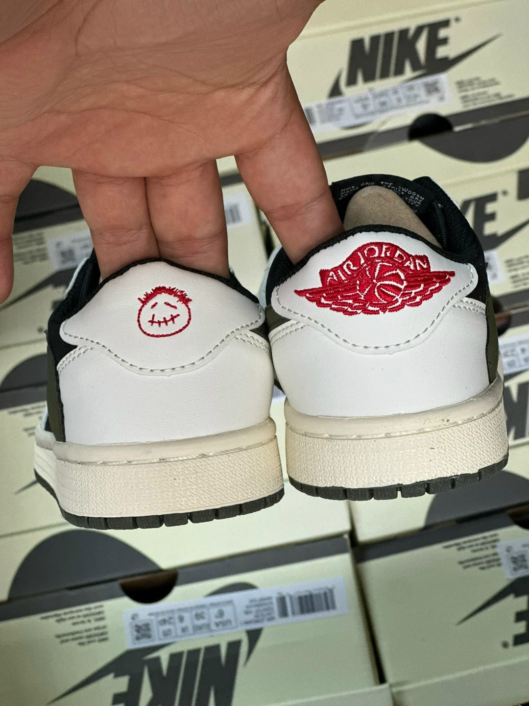 кроссовки nike air jordan 1 low x travis scott,кроссовки nike air jordan 1 low,nike air jordan 1 low,nike air jordan 1 low x travis scott,кроссовки мужские nike air jordan 1