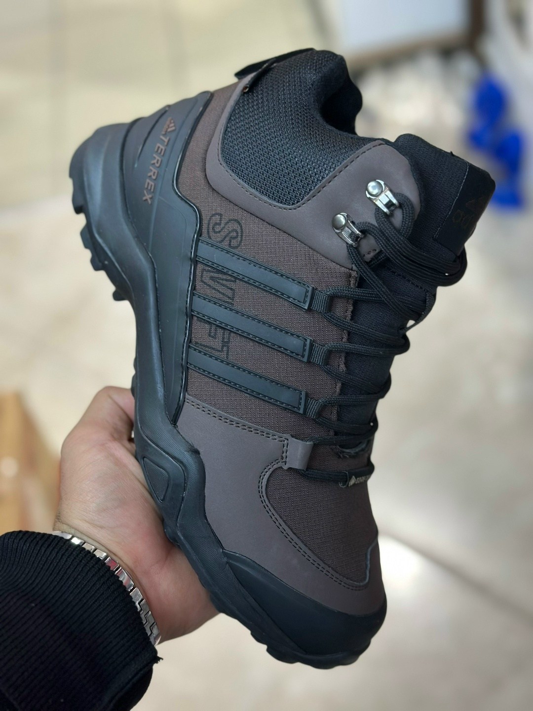 кроссовки adidas terrex,зимние ботинки adidas climaproof высокие,кроссовки adidas climaproof зимние высокие синие,зимние кроссовки adidas,кроссовки adidas