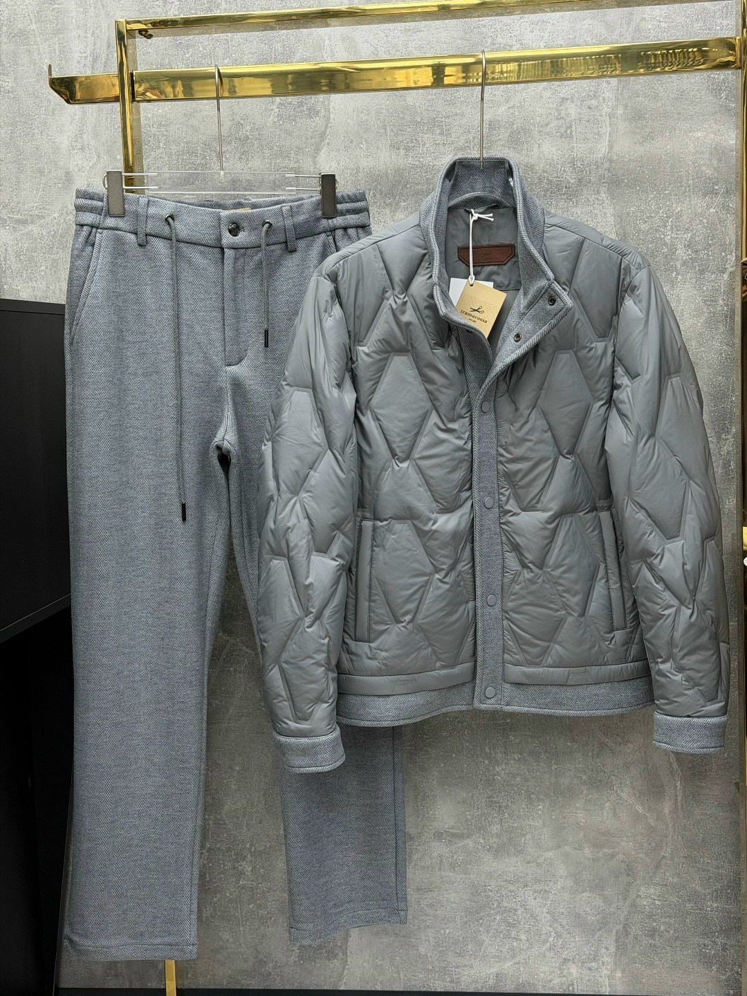 спортивный костюм brunello cucinelli,костюм серый,теплый костюм,костюм мужской