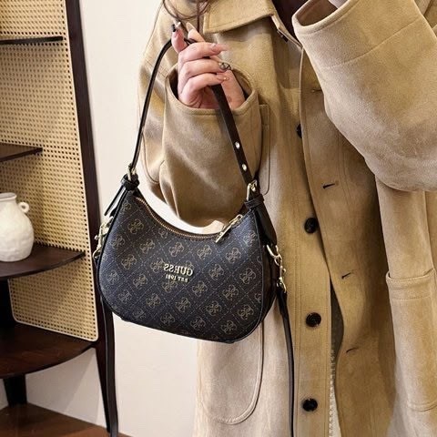 сумка женская guess,сумка guess,guess сумка на плечо багет,guess сумка на плечо,сумка женская через плечо guess кросс-боди