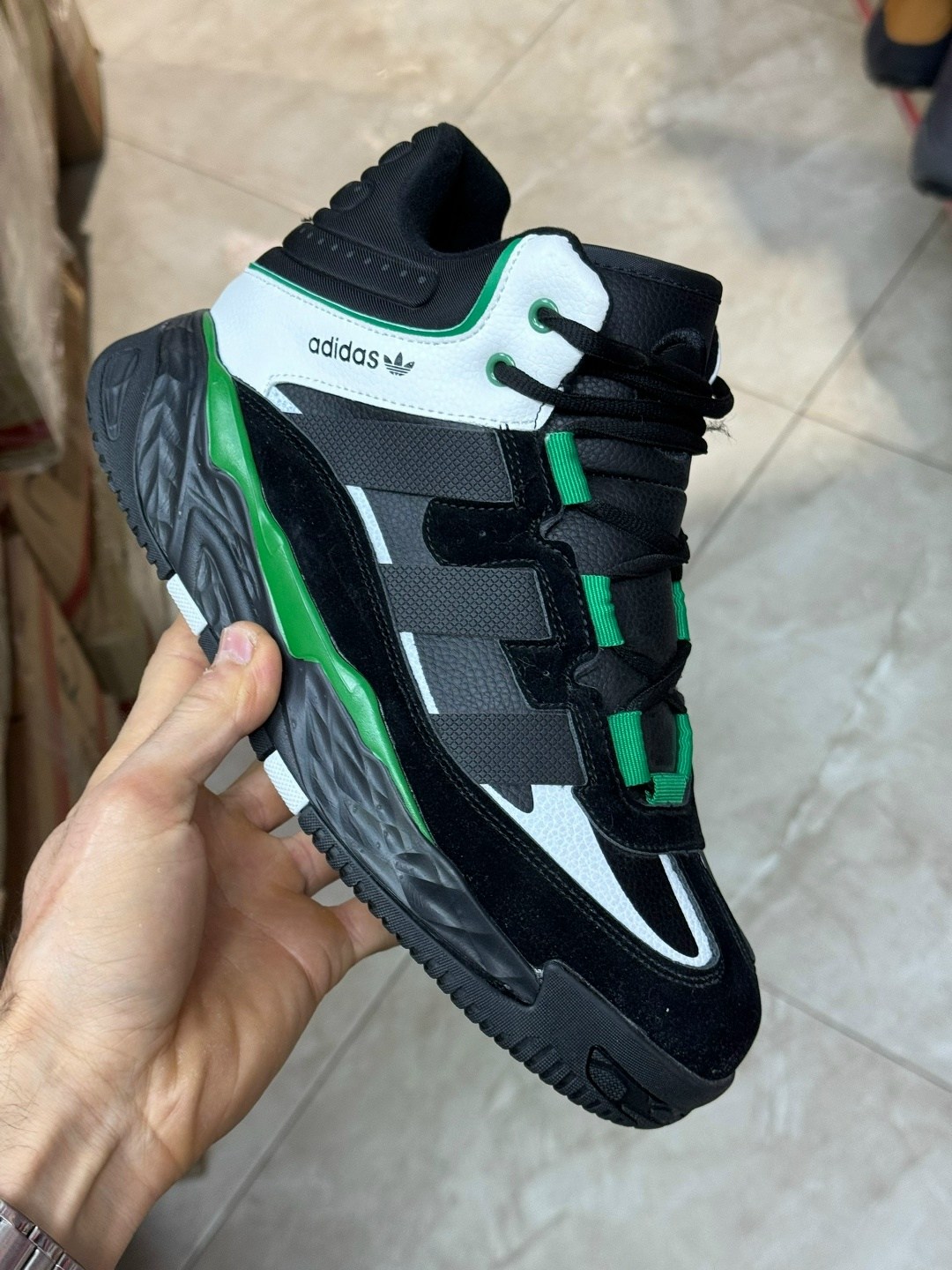зимние кроссовки adidas niteball hi,зимние кроссовки adidas niteball,кроссовки adidas niteball,зимние кроссовки adidas niteball hi цвет зеленый,кроссовки мужской adidas