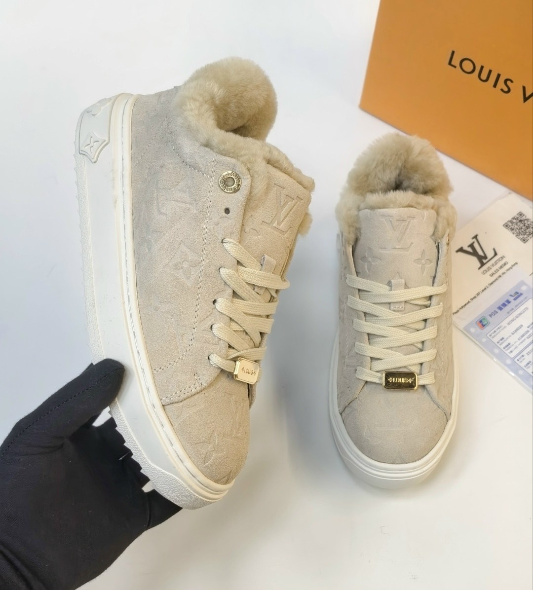 кроссовки женские louis vuitton,кроссовки louis vuitton,louis vuitton зимние кроссовки,кеды louis vuitton,кеды louis vuitton time out зимние бежевые