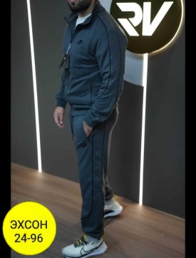 Костюм