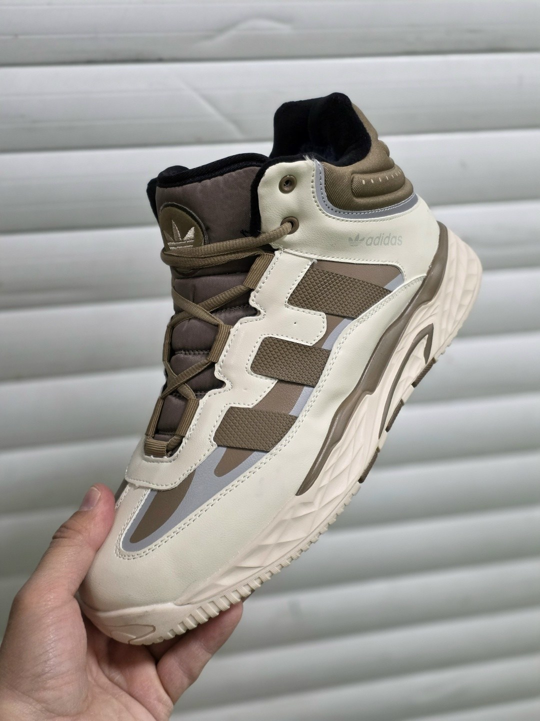 зимние кроссовки adidas niteball hi,кроссовки adidas niteball зимние,зимние кроссовки adidas niteball ii hi,кроссовки adidas niteball,кроссовки adidas