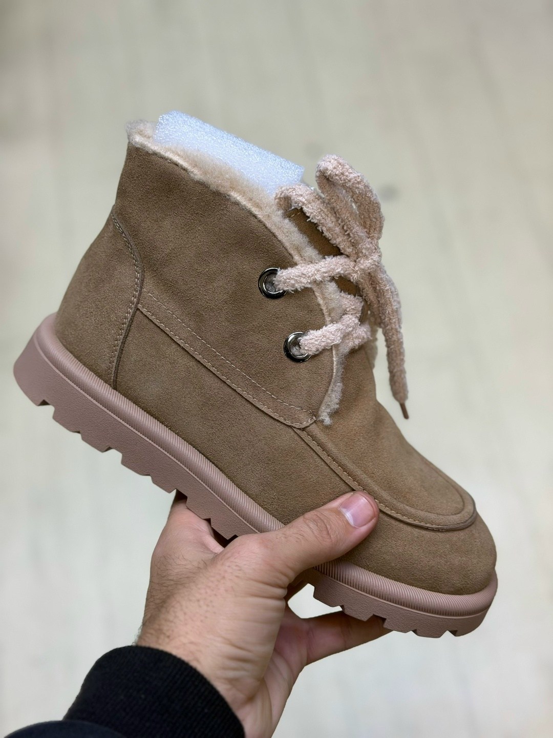 ,женская зимняя ,угги женские,зимние женские ботинки, женская