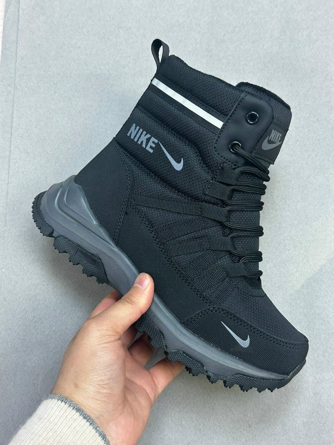 кроссовки мужские зимние nike,зимние сапоги nike,зимние кроссовки nike,зимние кроссовки nike rivah,зимние сапоги nike wmn black textile