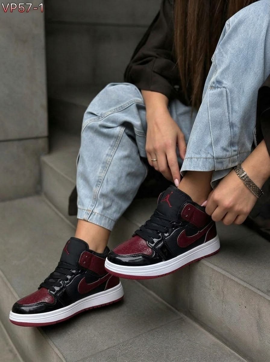 кроссовки nike air jordan 1 retro high,nike air jordan 1 mid se,женские кроссовки nike air jordan 1 mid,кроссовки женские nike air jordan 1,nike air jordan 1 mid