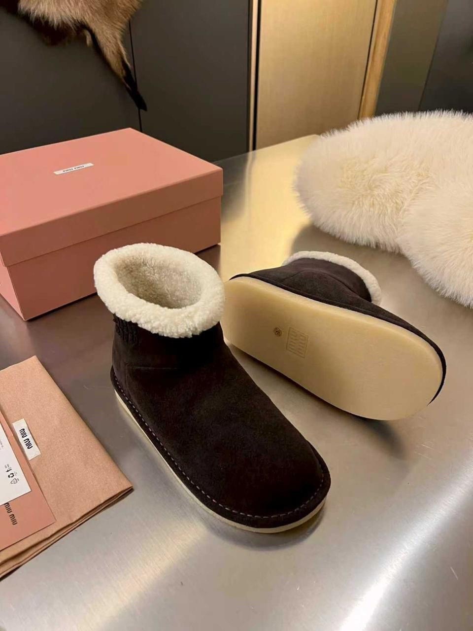 женские ботинки с мехом,угги женские,угги miu miu,ботинки с мехом,угги женские ugg