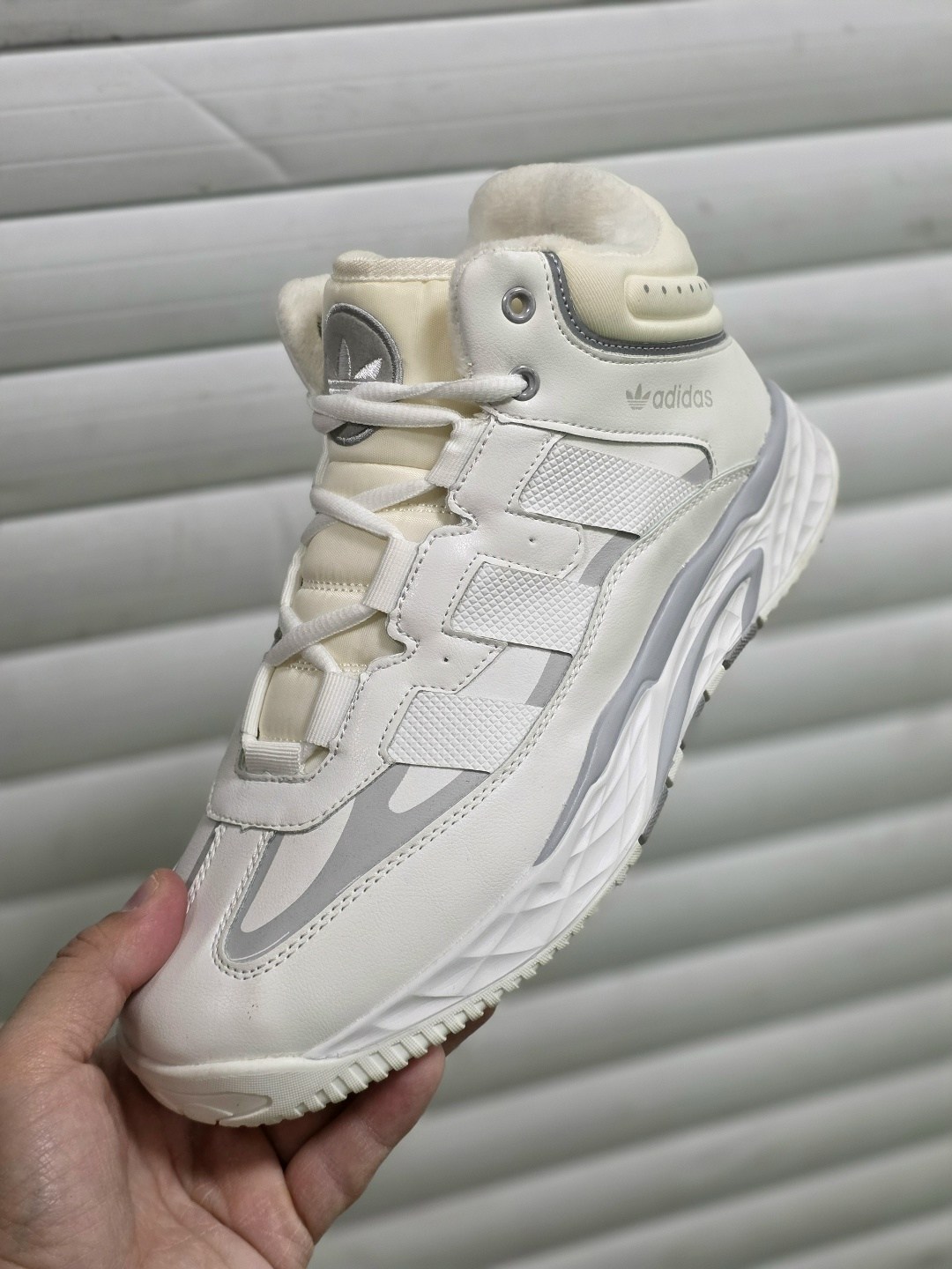зимние кроссовки adidas niteball hi,кроссовки adidas niteball зимние,зимние кроссовки adidas niteball ii hi,кроссовки adidas niteball,кроссовки adidas