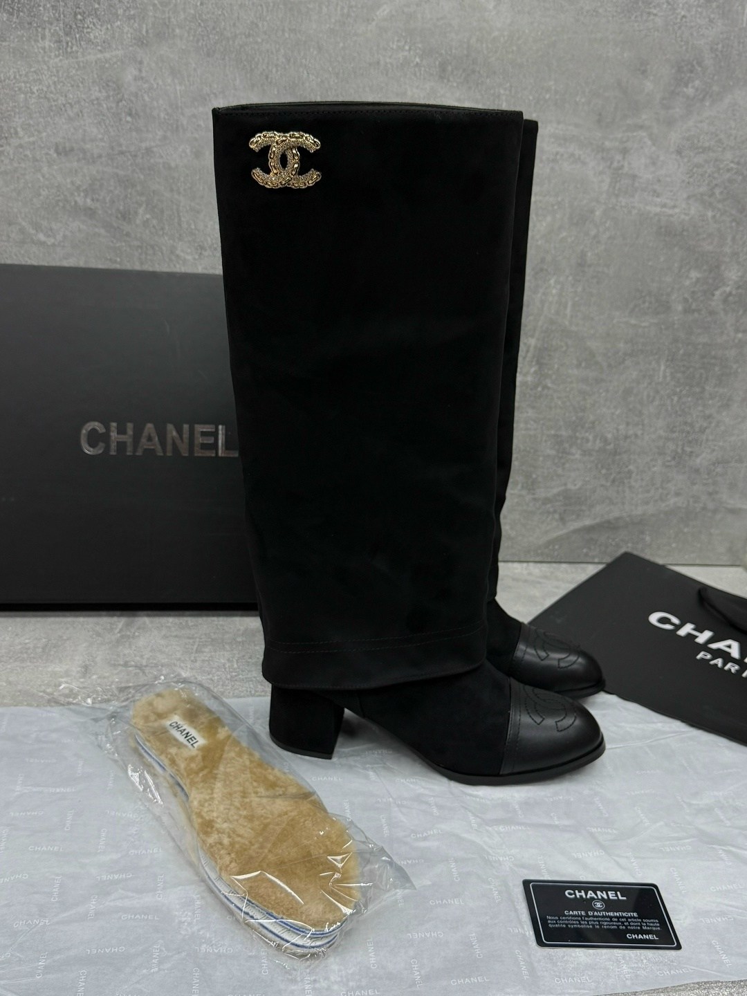 сапоги chanel,сапоги шанель,модные длинные кожаные сапоги chanel для женщин,модные сапоги,женские осенние сапоги chanel 2026 черные кожаные высокие