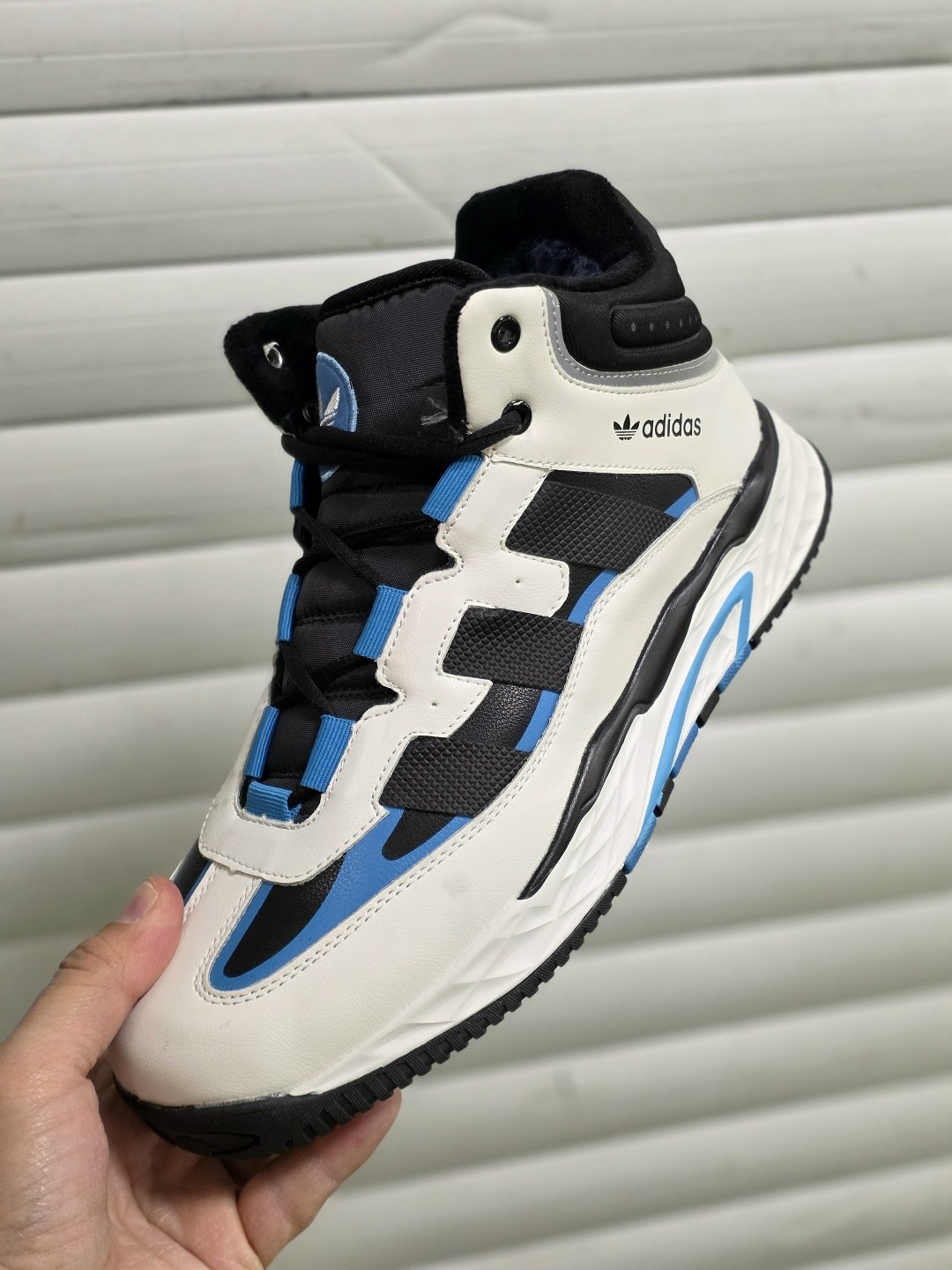 зимние кроссовки adidas niteball hi,кроссовки adidas niteball зимние,зимние кроссовки adidas niteball ii hi,кроссовки adidas niteball,кроссовки adidas