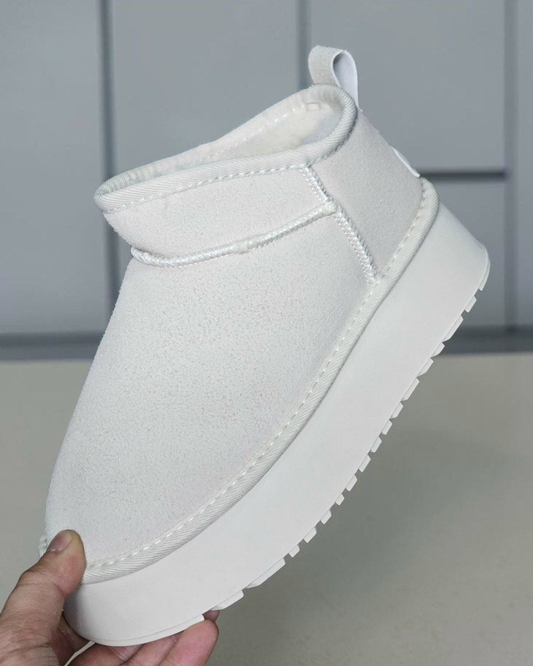 женские угги,угги женские ugg,,угги зимние натуральная замш,угги ugg зимние с мехом короткие на платформе