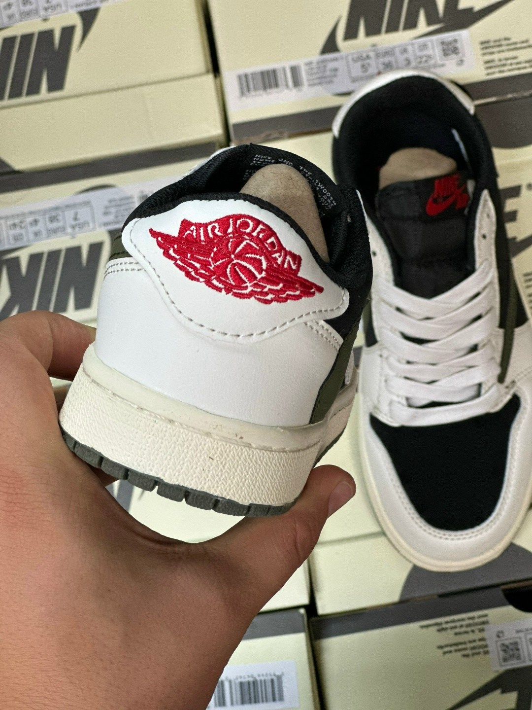 кроссовки nike air jordan 1 low x travis scott,кроссовки nike air jordan 1 low,nike air jordan 1 low,nike air jordan 1 low x travis scott,кроссовки мужские nike air jordan 1
