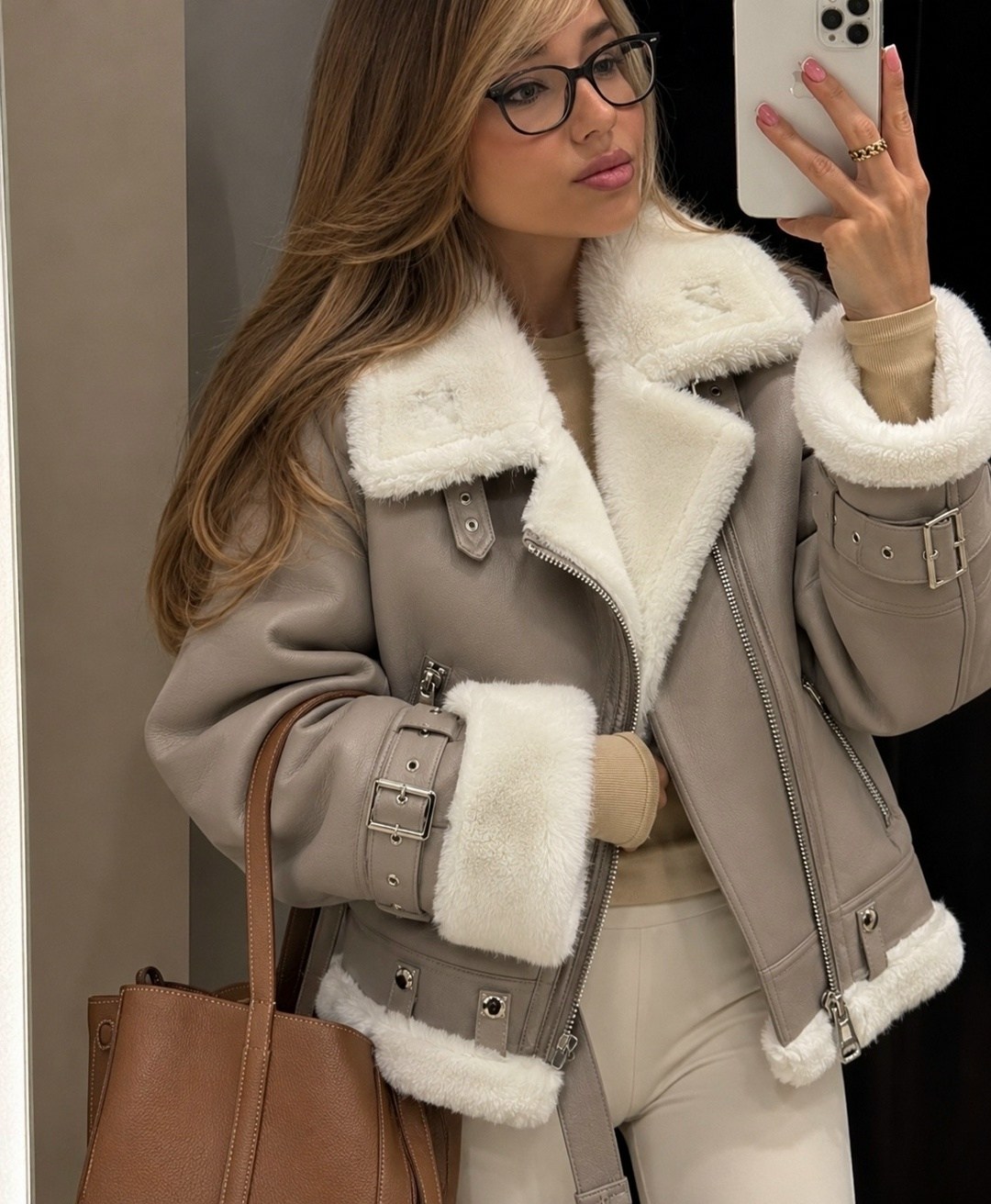 женская дубленка,стильная дубленка,monywear дубленка авиатор женская весна 2026,дубленка авиатор,дубленка авиатор короткая оверсайз зимняя с мехом anvi