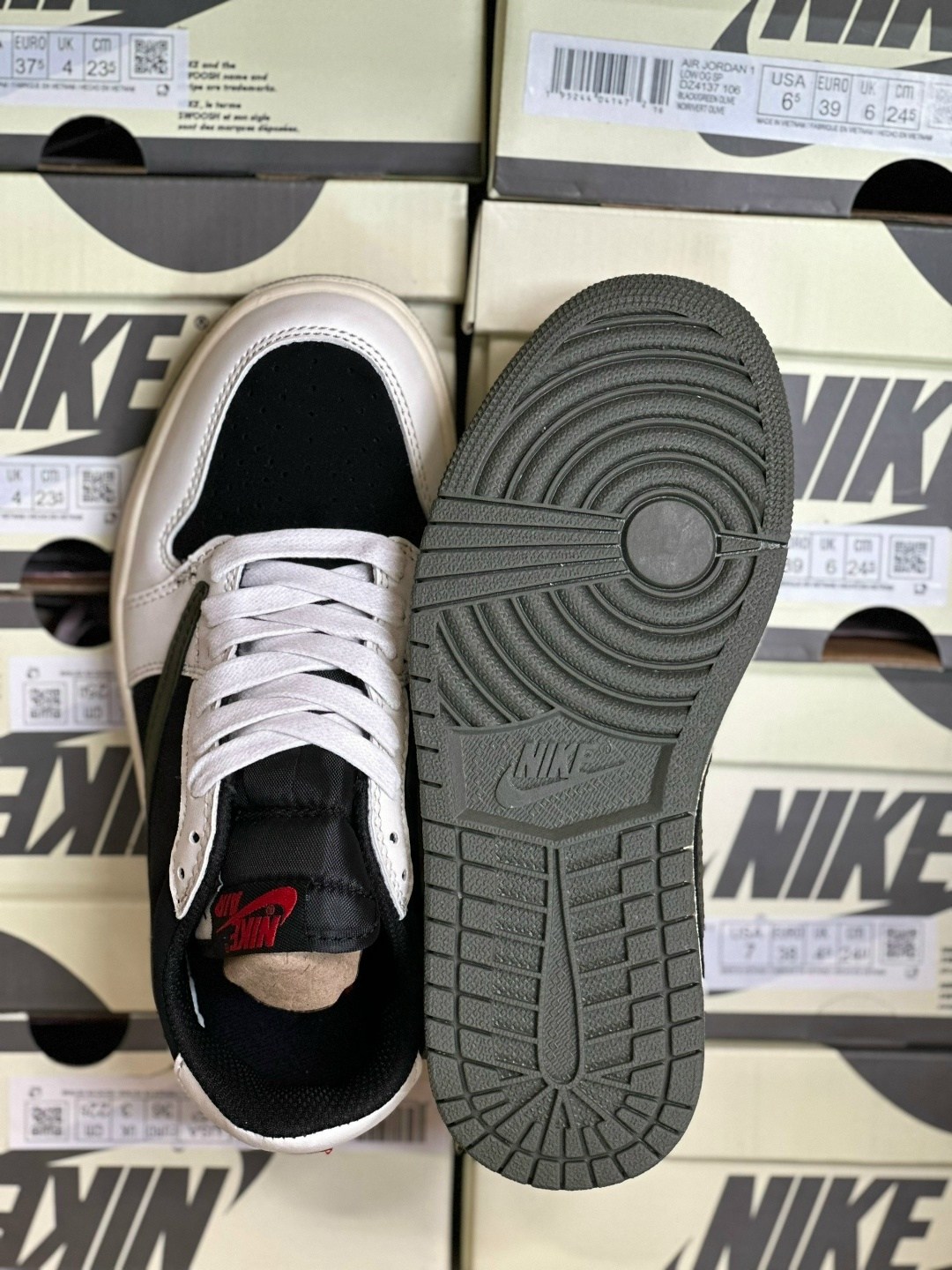 кроссовки nike air jordan 1 low x travis scott,кроссовки nike air jordan 1 low,nike air jordan 1 low,nike air jordan 1 low x travis scott,кроссовки мужские nike air jordan 1