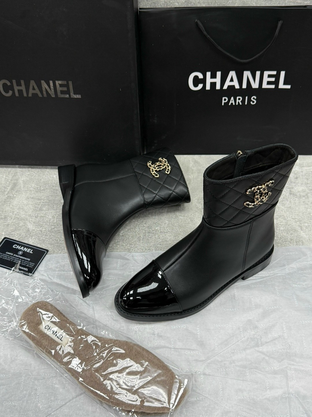 ботинки chanel,сапоги chanel,ботильоны chanel,демисезонные женские ботинки в стиле chanel,