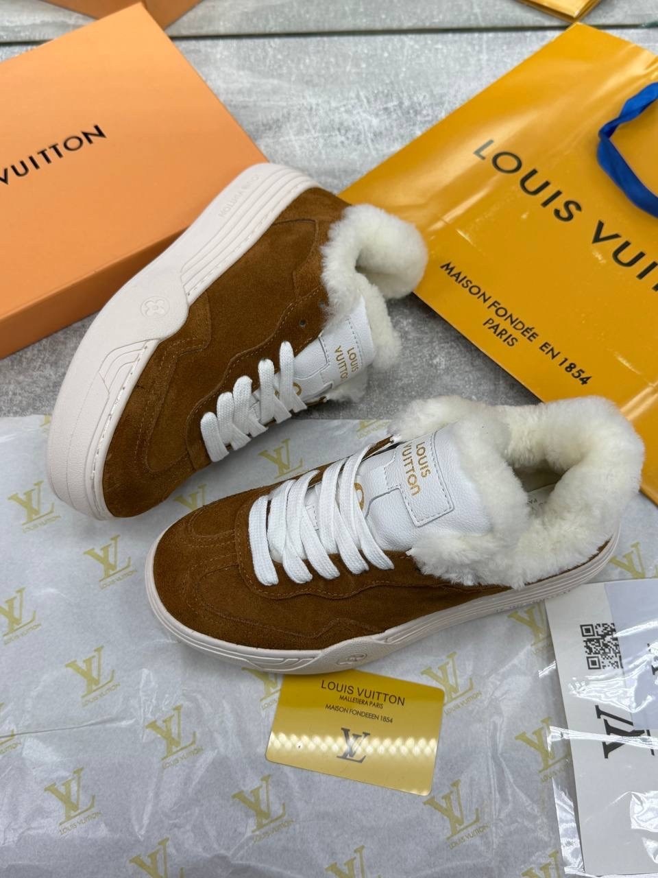 кроссовки женские louis vuitton,louis vuitton зимние кроссовки,кеды louis vuitton time out зимние бежевые,кроссовки louis vuitton,кеды женские зимние louis vuitton lv 36-41