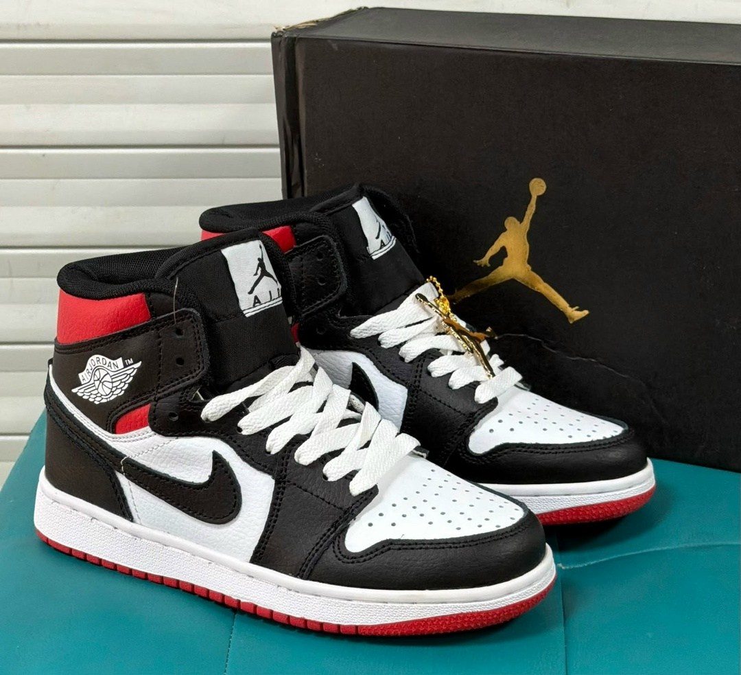 женские кроссовки nike air jordan 1 mid,кроссовки nike air jordan 1,кроссовки женские nike air jordan 1,nike air jordan 1 mid,женские кроссовки nike