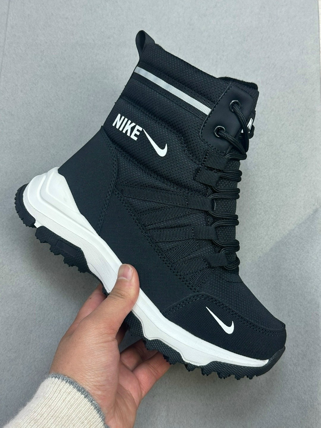зимние сапоги nike,зимние сапоги nike wmn black textile,кроссовки зимние nike,кроссовки мужские зимние nike,кроссовки зимние высокие мужские с мехом nike air goretex
