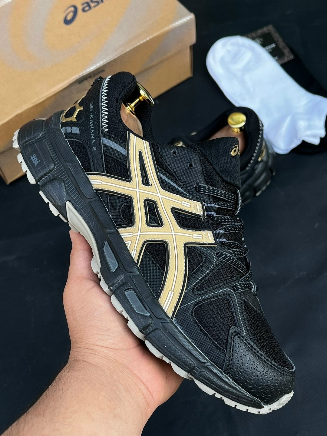 кроссовки asics gel-kahana 8,кроссовки asics,мужские летние кроссовки asics gel kahana 8 с черным золотом,кроссовки мужские asics,кроссовки мужские asics gel-kahana 8