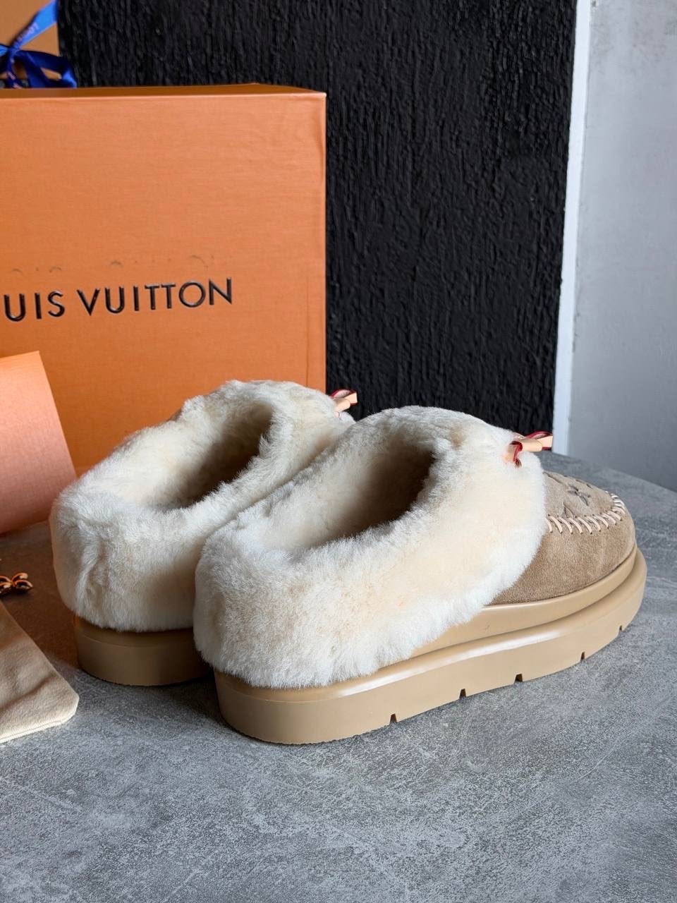 луи виттон,,тапочки louis vuitton,мюли louis vuitton,женские сандали louis vuitton