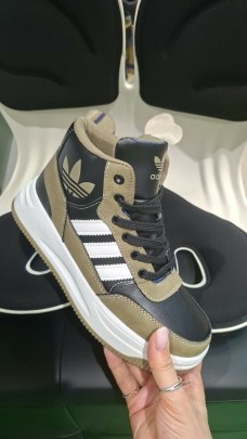 Кроссовки