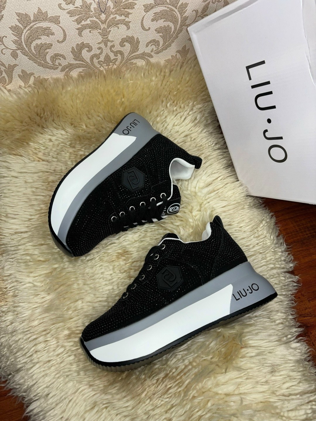 ,женские кроссовки,кроссовки liu jo,кроссовки liu jo женские, женская