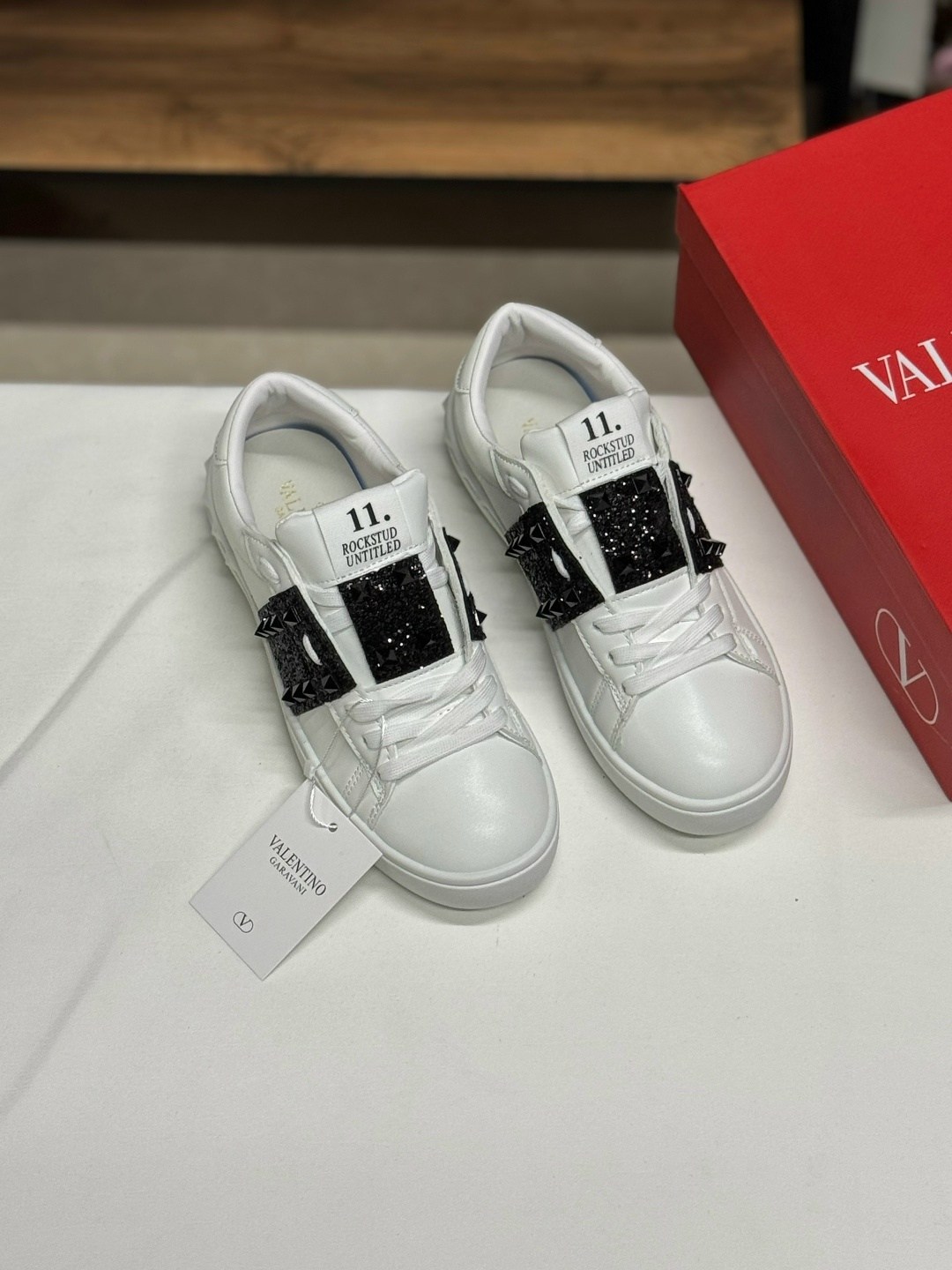 ,valentino кроссовки,valentino кроссовки женские,кеды valentino,кеды валентино женские