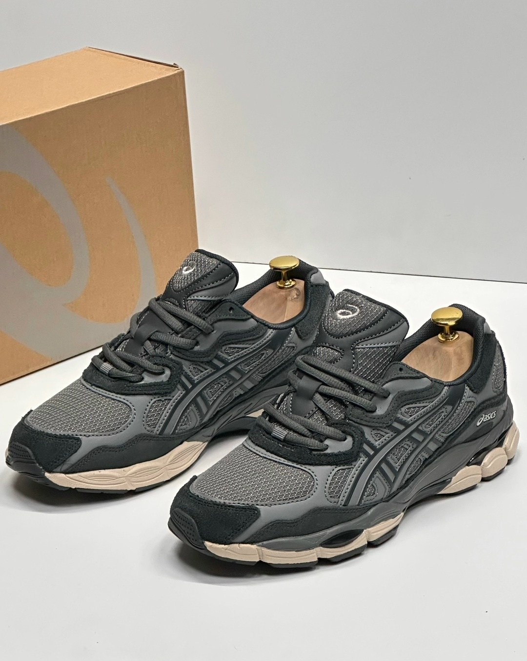 мужские кроссовки asics,кроссовки asics gel-nyc,кроссовки asics,кроссовки asics gel,спортивные кроссовки asics gel nyc asics цвет серый черный