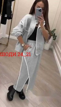 Костюм
