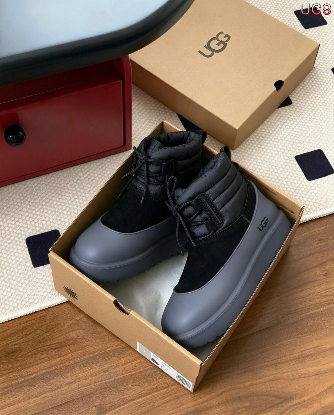 ,угги зимние на резиновой подошве,ugg classic mini lace up weather boot black,ботинки ugg classic, женская