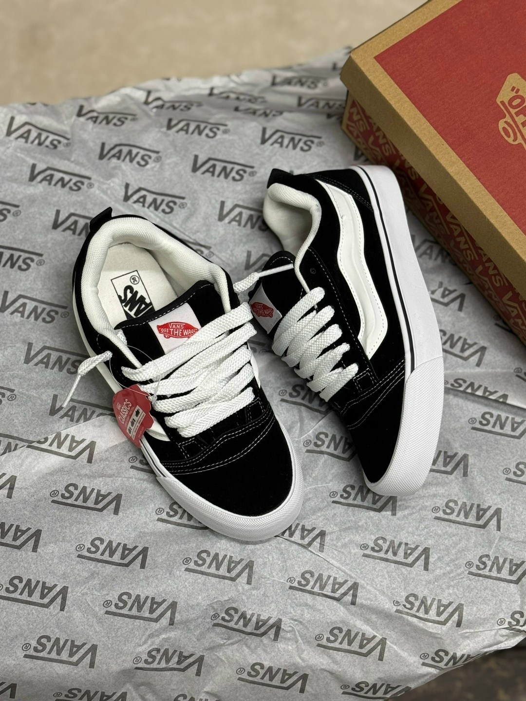 ,кеды vans,кеды vans knu skool,кроссовки vans,кеды ванс