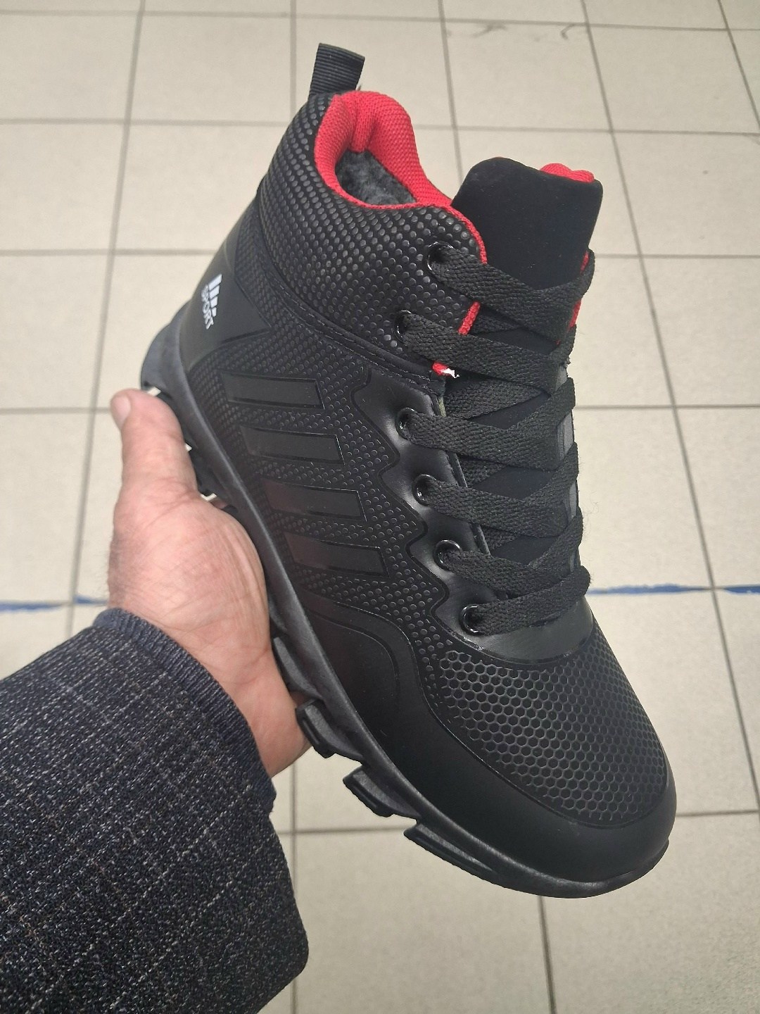 кроссовки мужские зимние adidas,мужские зимние кроссовки,кроссовки адидас мужские зимние,кроссовки зимние adidas,мужские кроссовки