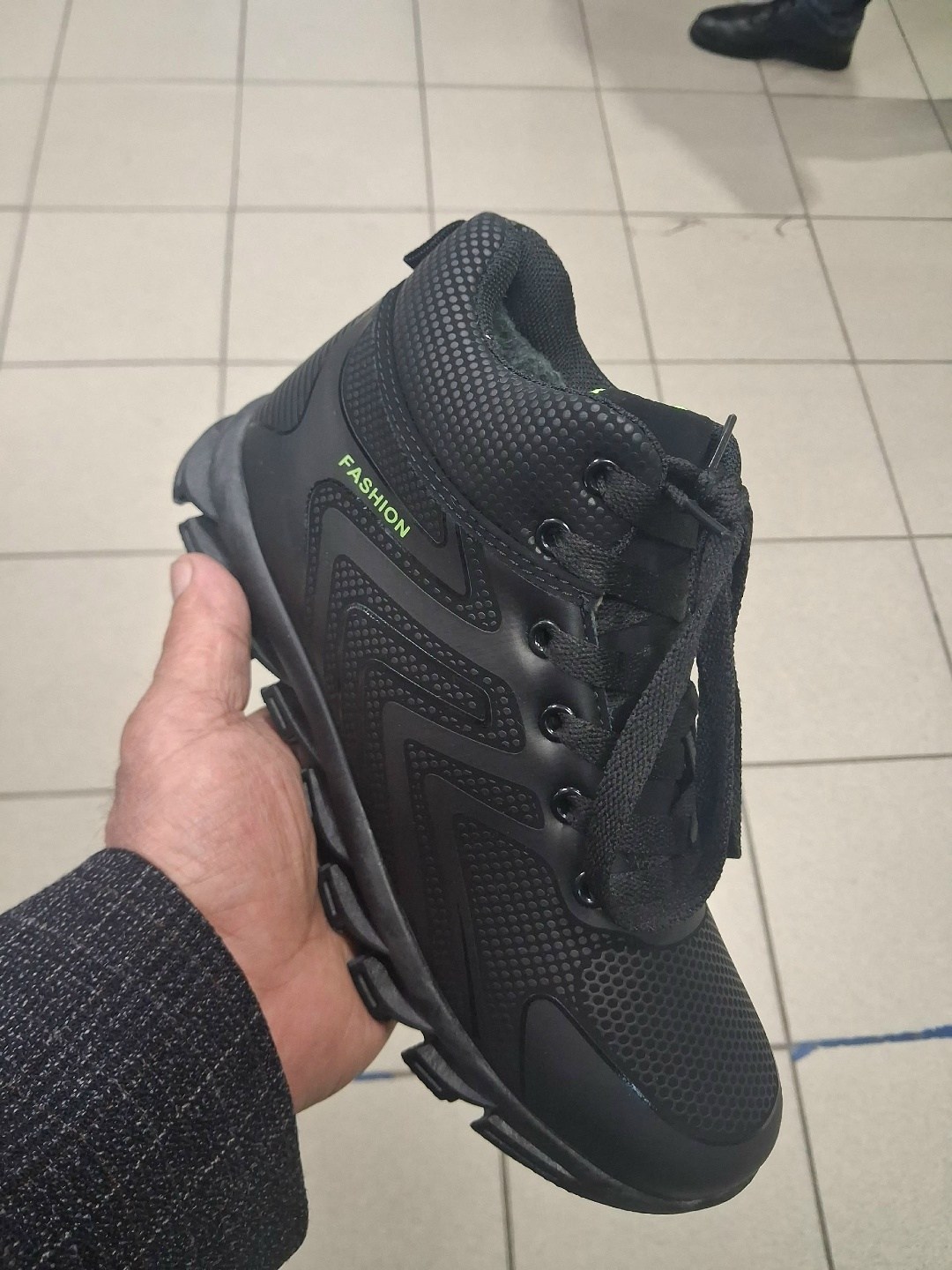 кроссовки мужские зимние adidas,мужские зимние кроссовки,кроссовки адидас мужские зимние,кроссовки зимние adidas,мужские кроссовки