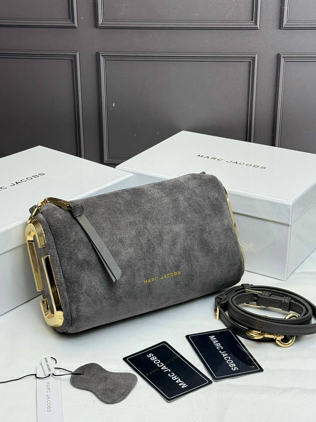 сумка marc jacobs 25-16 см натуральная замша,женская сумка marc jacobs из натуральной замши,сумка marc jacobs из замши,сумка marc jacobs замша,сумка женская marc jacobs замшевая