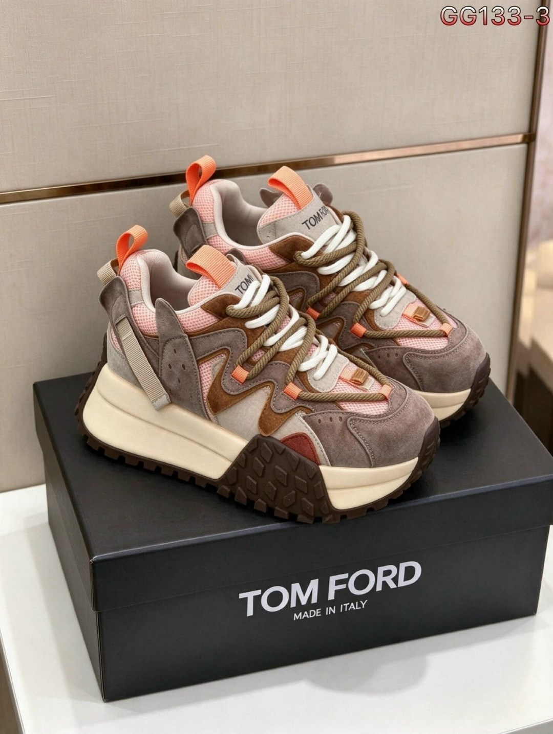 ,женские кроссовки,кроссовки tom-ford,повседневные кроссовки,женская