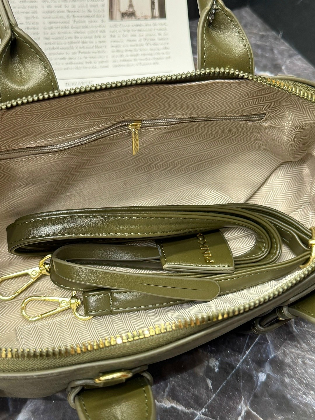 замшевая сумка miu miu aventure,сумка женская замшевая miu miu,сумка женская,сумка женская miu miu замша,сумка
