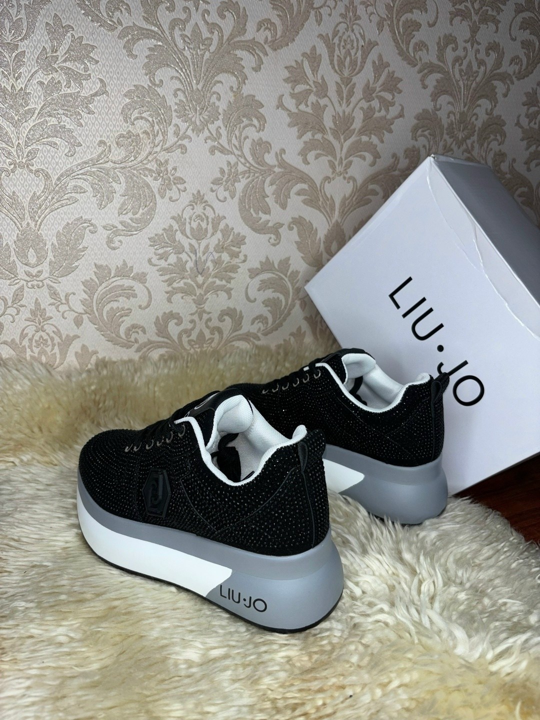 ,женские кроссовки,кроссовки liu jo,кроссовки liu jo женские, женская