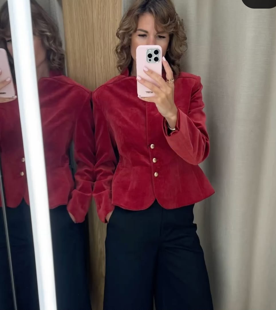 бархатный пиджак,женский красный бархатный жакет tom ford,красный пиджак женский,жакет,бархатный жакет