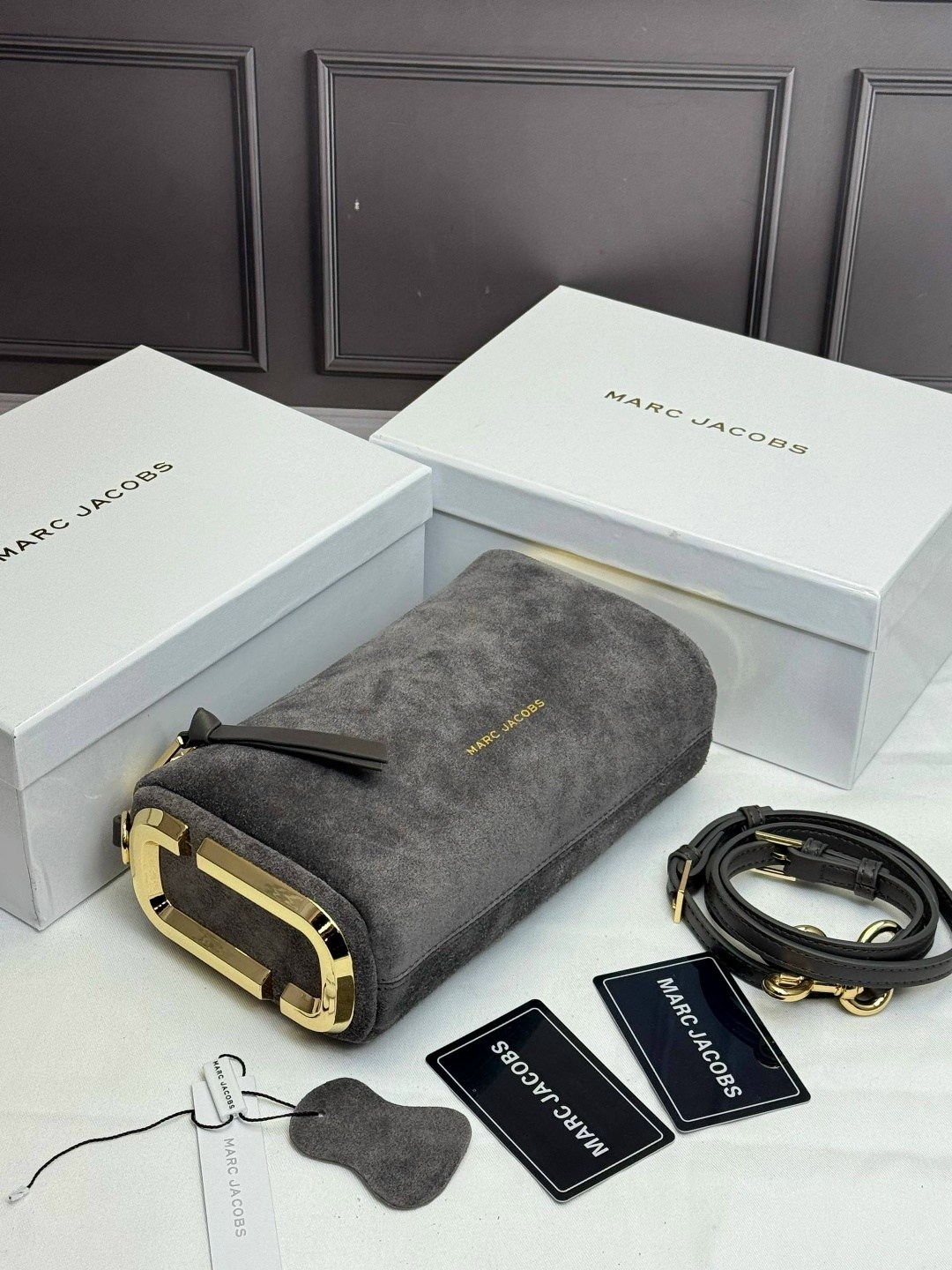 сумка marc jacobs 25-16 см натуральная замша,женская сумка marc jacobs из натуральной замши,сумка marc jacobs из замши,сумка marc jacobs замша,сумка женская marc jacobs замшевая
