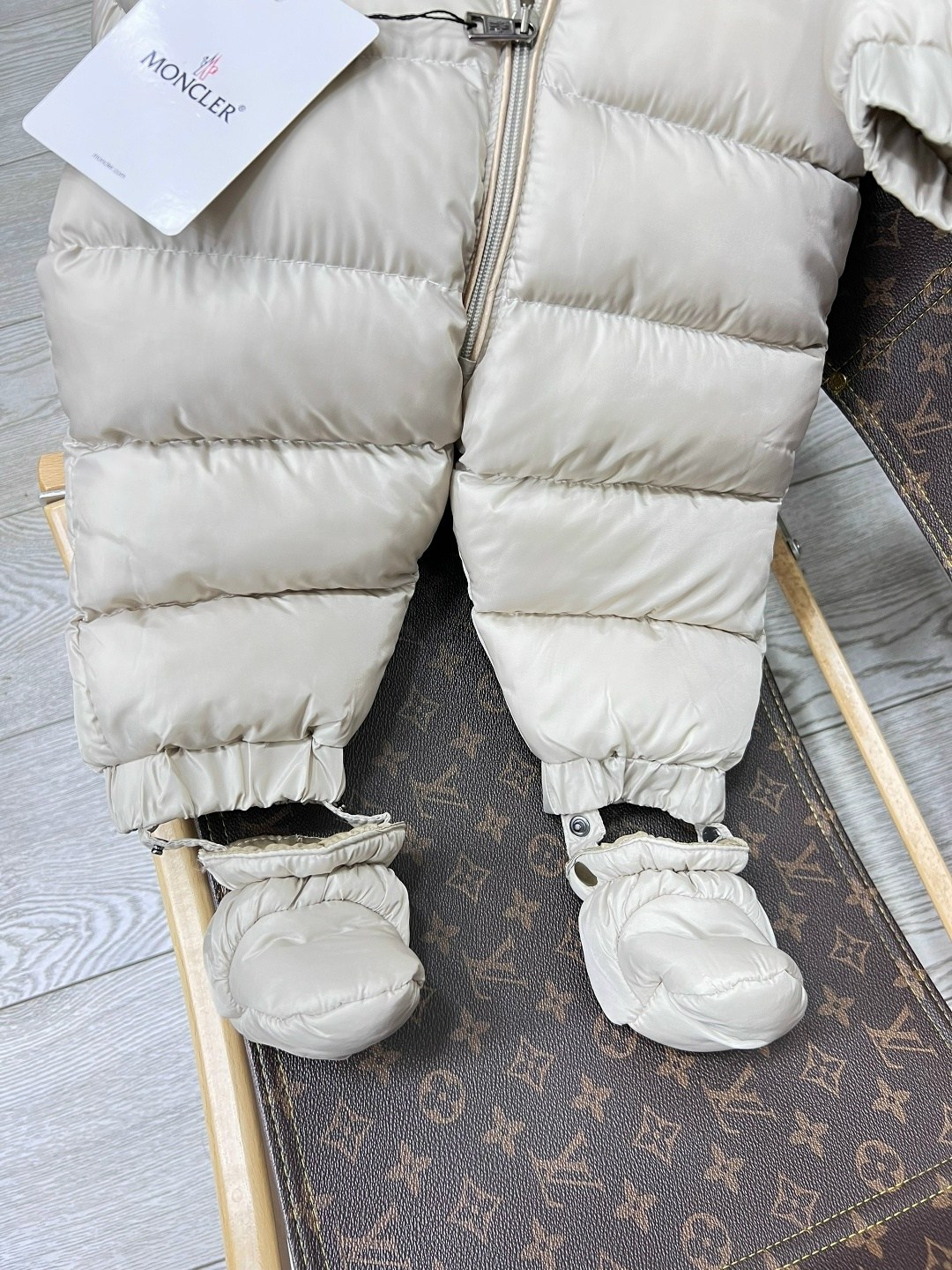 комбинезон moncler,комбинезон детский монклер,зимний комбинезон moncler,комбинезон детский зимний moncler,монклер комбинезон