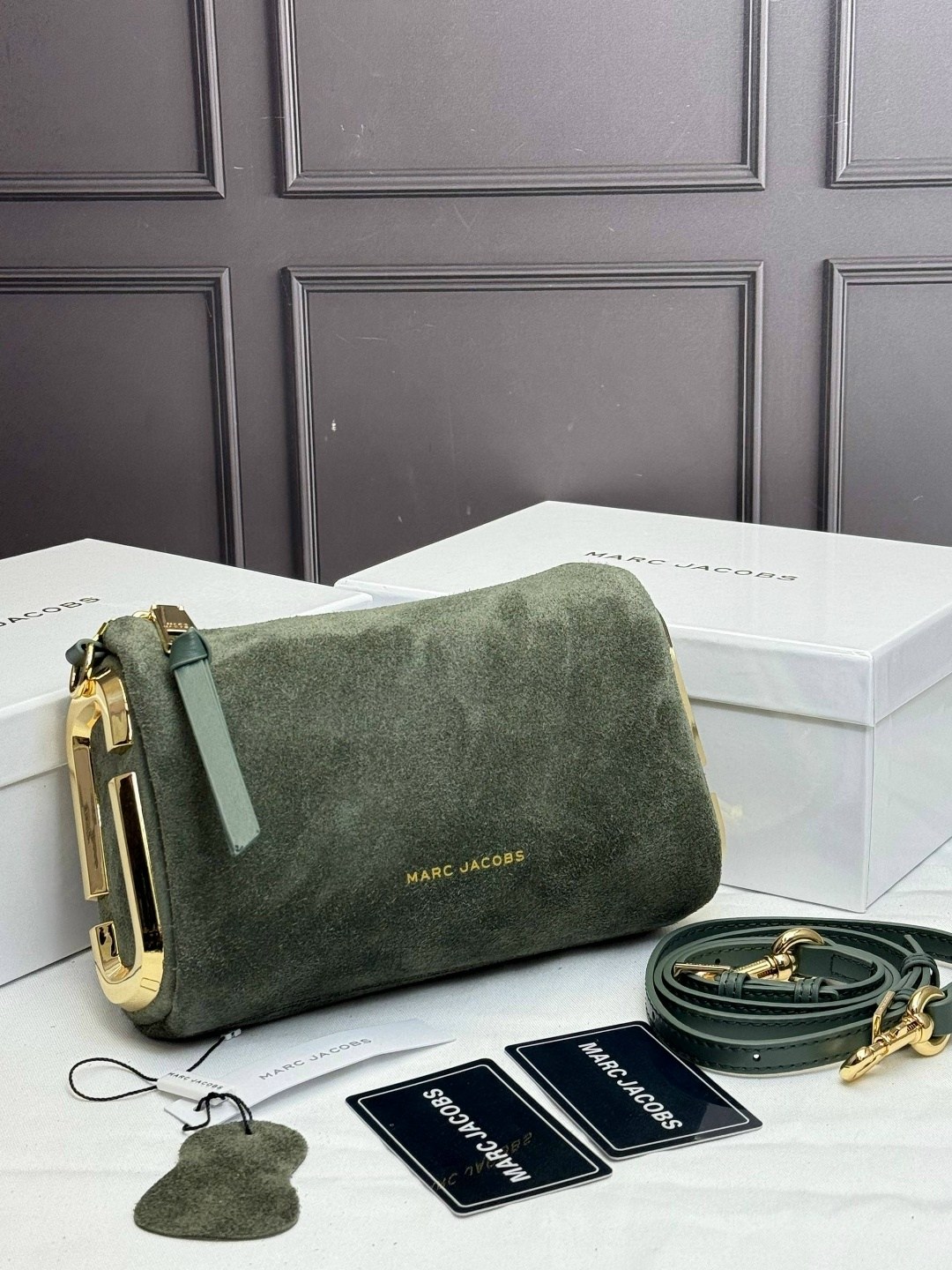 сумка marc jacobs 25-16 см натуральная замша,женская сумка marc jacobs из натуральной замши,сумка marc jacobs из замши,сумка marc jacobs замша,сумка женская marc jacobs замшевая