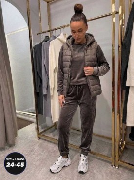 Костюм
